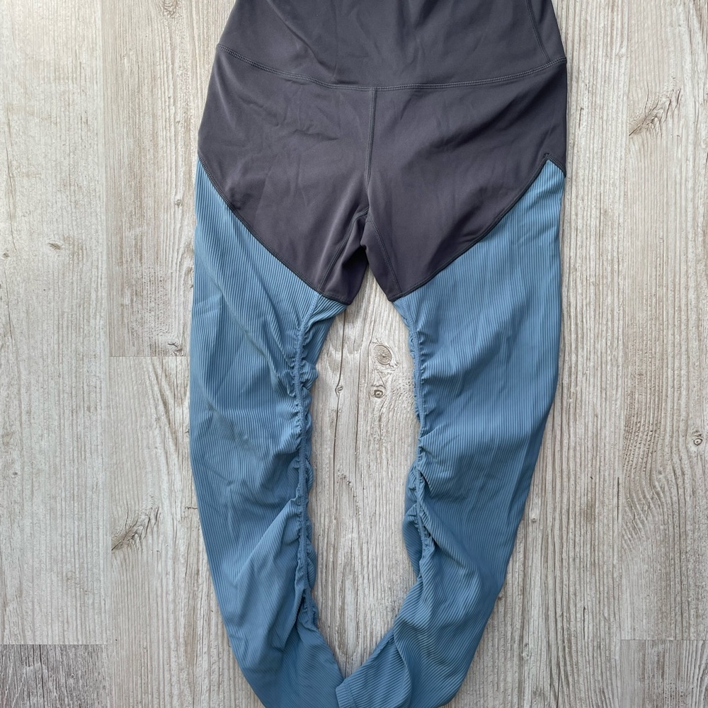 Zyia Leggings